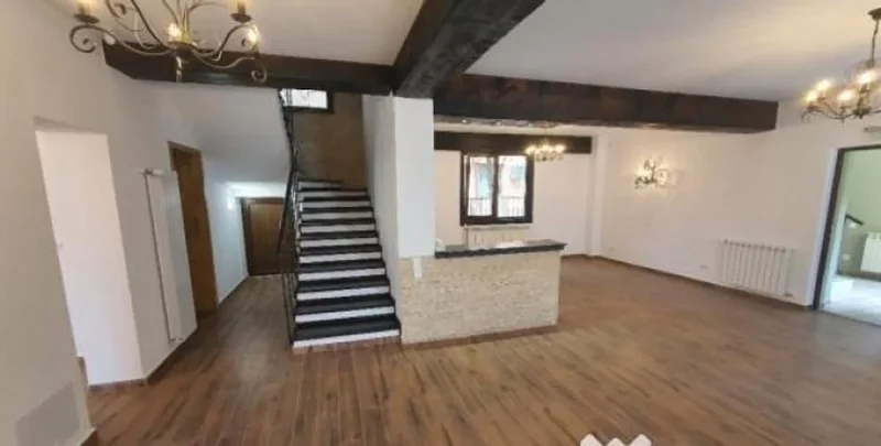 Pipera Vila in zona Pipera 350 mp, teren 400, pretabila activitati