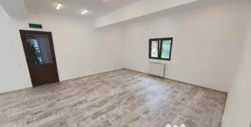 Pipera Vila in zona Pipera 350 mp, teren 400, pretabila activitati
