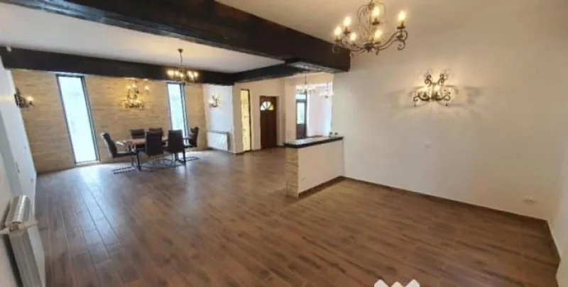 Pipera Vila in zona Pipera 350 mp, teren 400, pretabila activitati